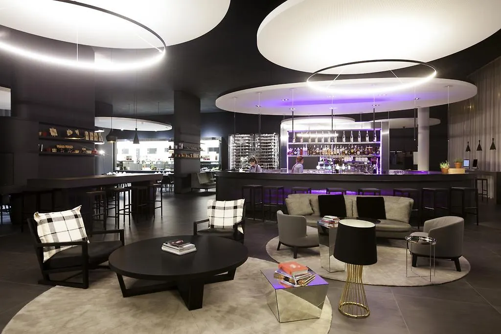 **** Hotel Novotel Basel City Schweiz