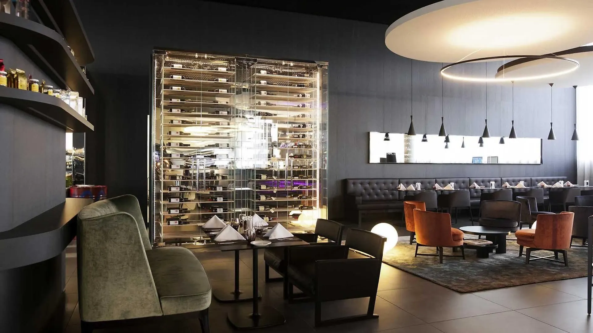 Novotel Basel City 4*,