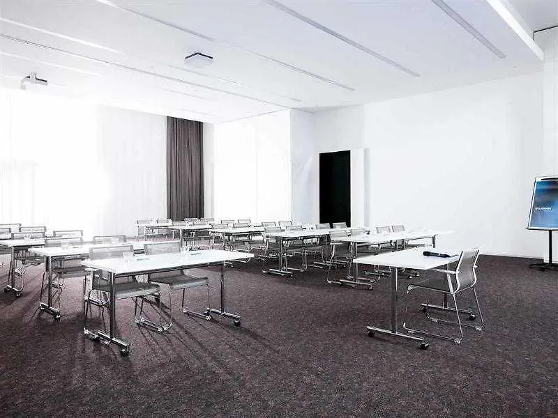 **** Hotel Novotel Basel City Schweiz